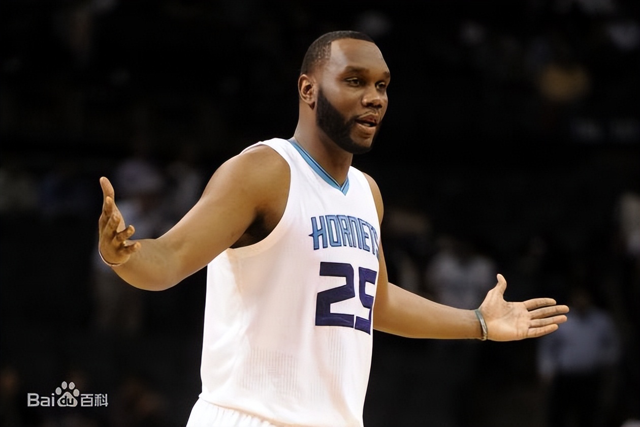 开云娱乐-关于清晨夏洛特黄蜂造点机会：欧超杯节点到来，媒体盛赞，阵容厚度经受考验的信息