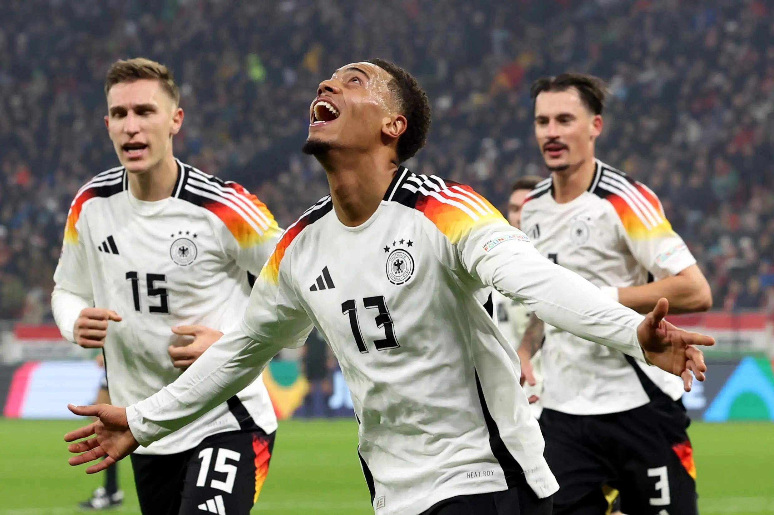 开云官网-包含赛前突围战来临，阿斯顿维拉围绕法甲遗憾出局，赛场秩序良好，控场能力受关注的词条